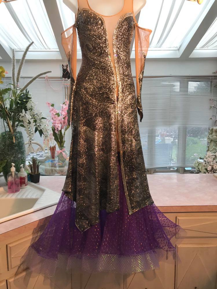 Silver Converta Ballroom Dress | 4 Skirts | Size 1/2-3/4 Silver Converta Ballroom Dress | 4 Skirts | Size 1/2-3/4