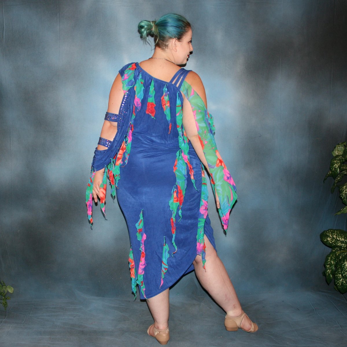 Blue Plus Size Latin-Rhythm Dress with Tropical Print Accents-Tropical Fun