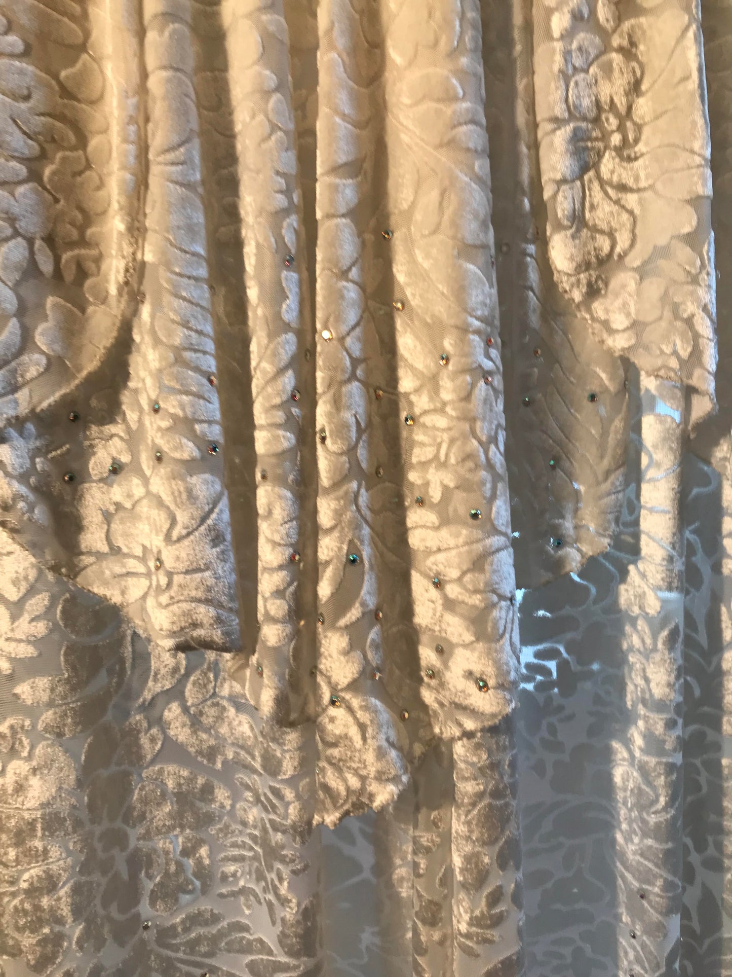 Pantset-Crystal Ivory Cascade