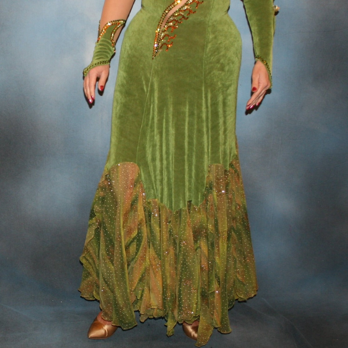 Olive Green Ballroom Dress | Print Flounces | Size 7/8-9/10 | Tall Olive Green Ballroom Dress | Print Flounces | Size 7/8-9/10 | Tall