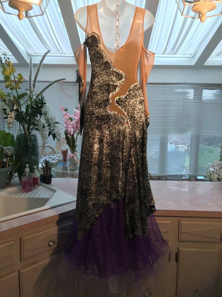 Silver Converta Ballroom Dress | 4 Skirts | Size 1/2-3/4 Silver Converta Ballroom Dress | 4 Skirts | Size 1/2-3/4